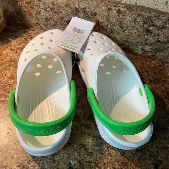 classic pop strap clog